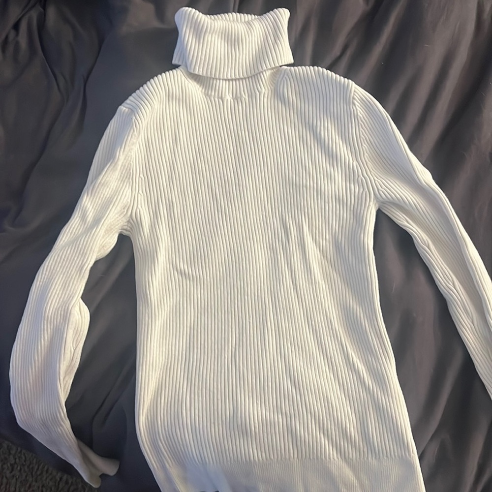 Abercrombie and Fitch ribbed turtleneck